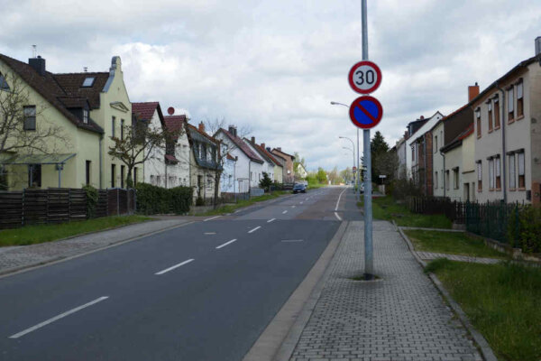 1-210506-30er Schilder Neuragoczystraße (7) 1000 35%