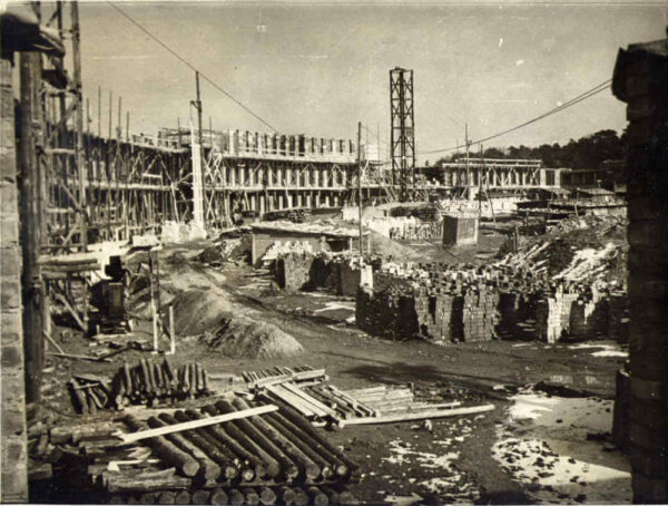 1-1936 Bau Krankenhaus 1000 35%