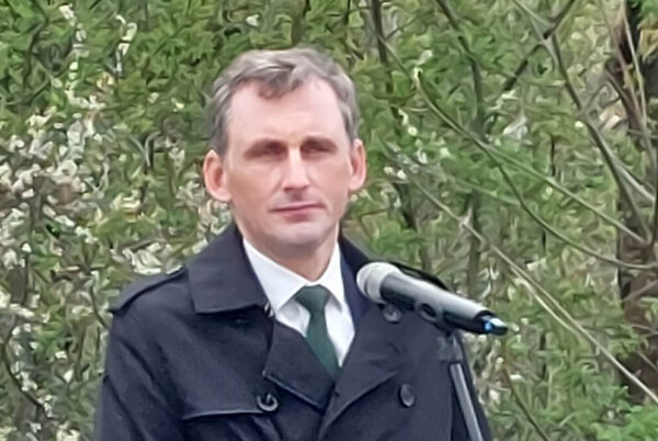 20260412_Riedelporträt 35%