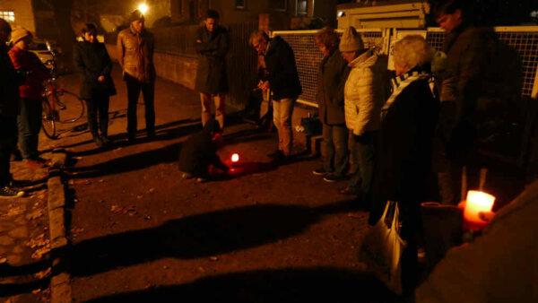 4-241109-Gedenktag Stolpersteine (9) 1000 35%